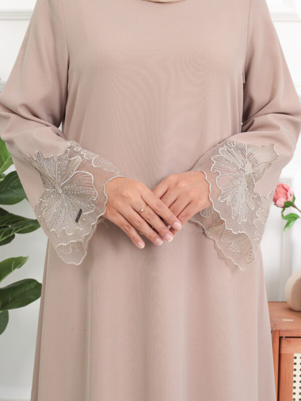 ABAYA IRIS - Nude Beige