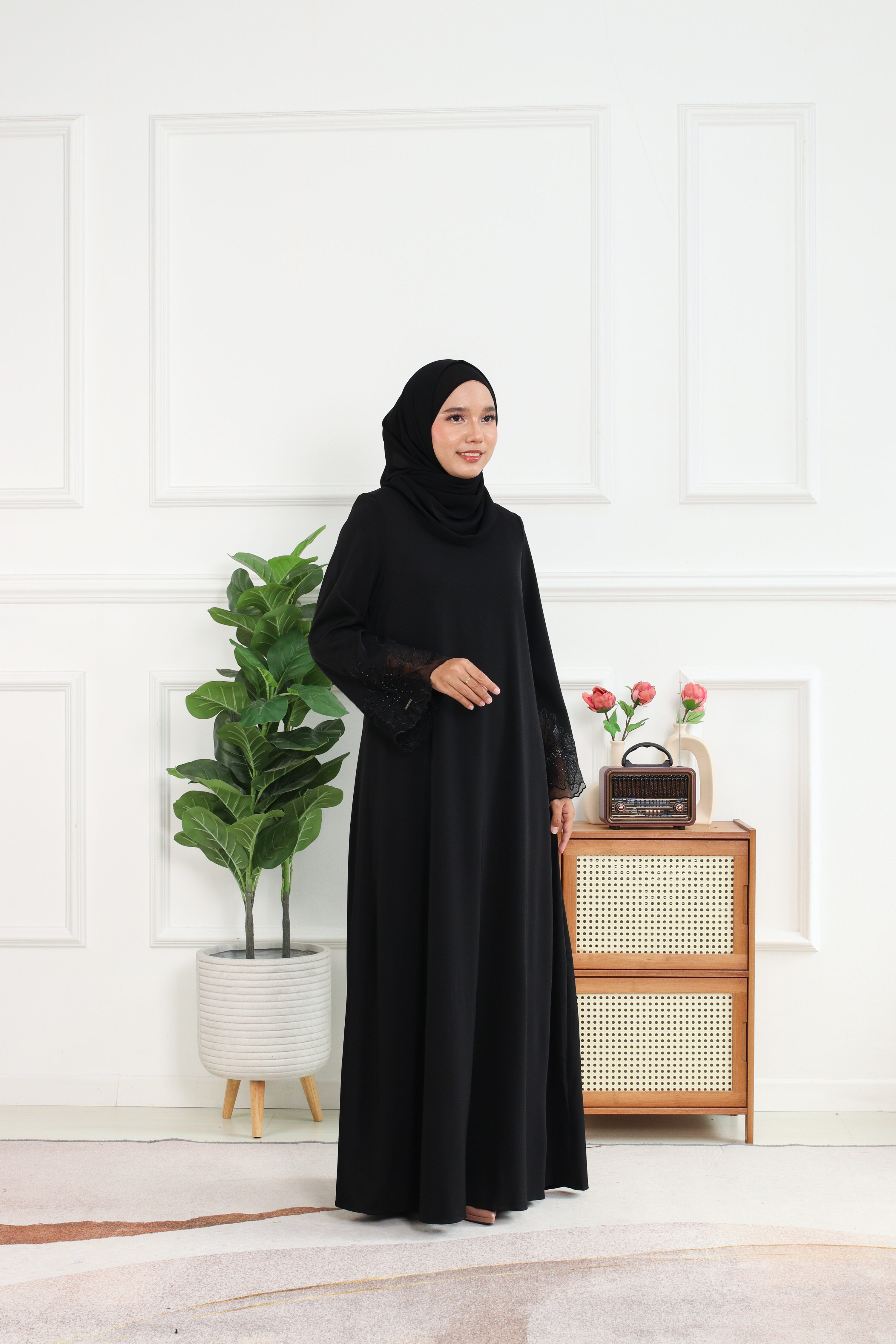 ABAYA IRIS - Black