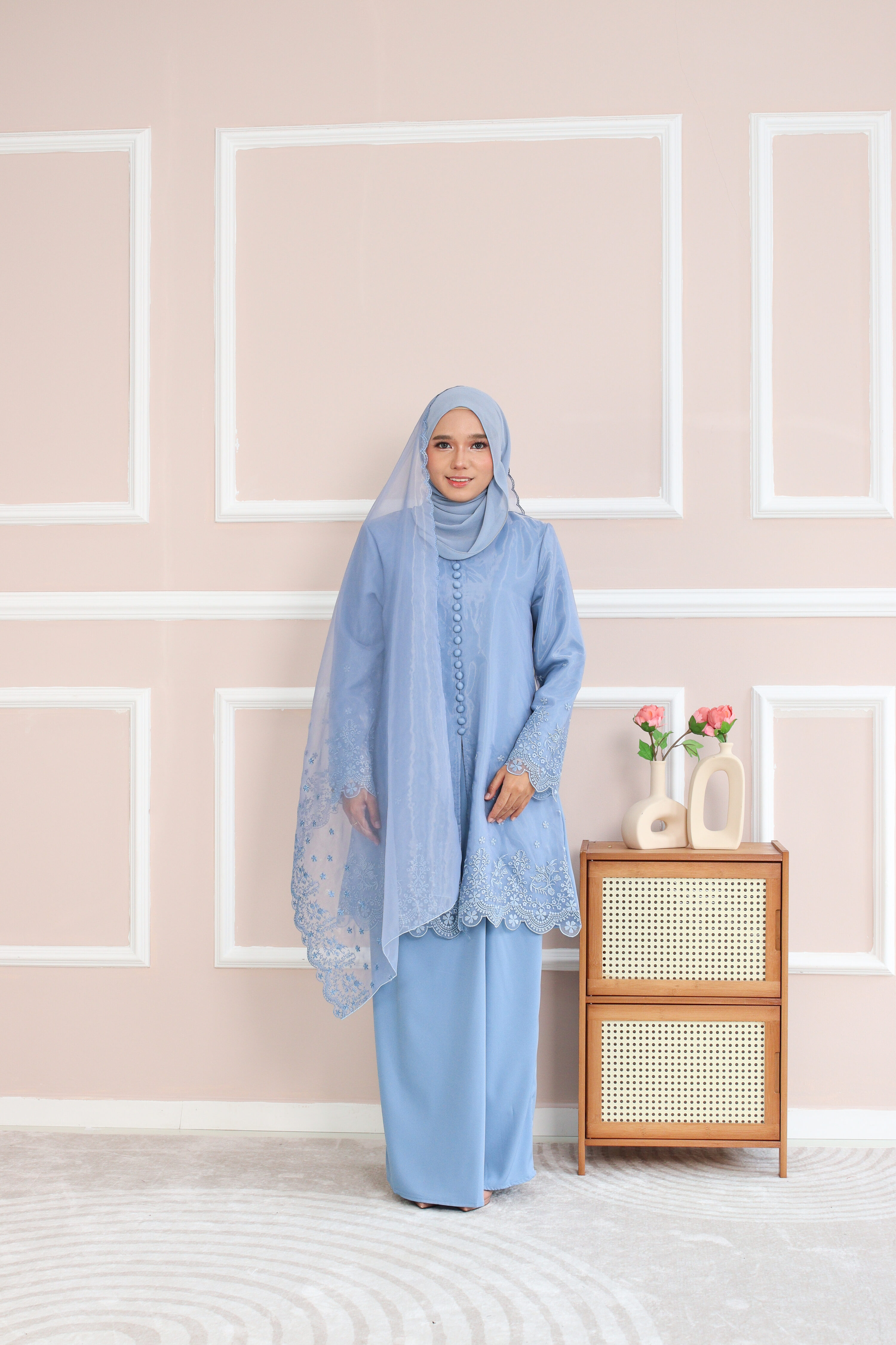 MARISSA KURUNG + SHAWL