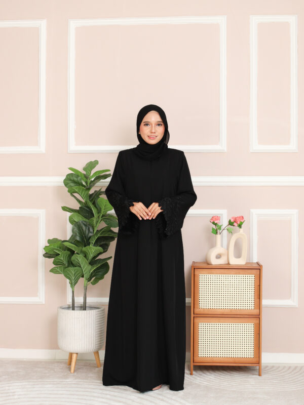 ABAYA DHIA- Black