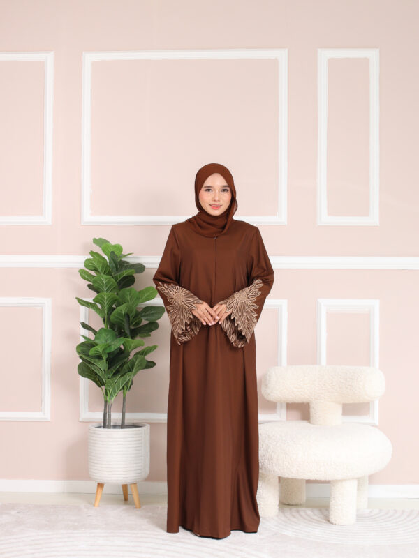 ABAYA DHIA- Rich Brown
