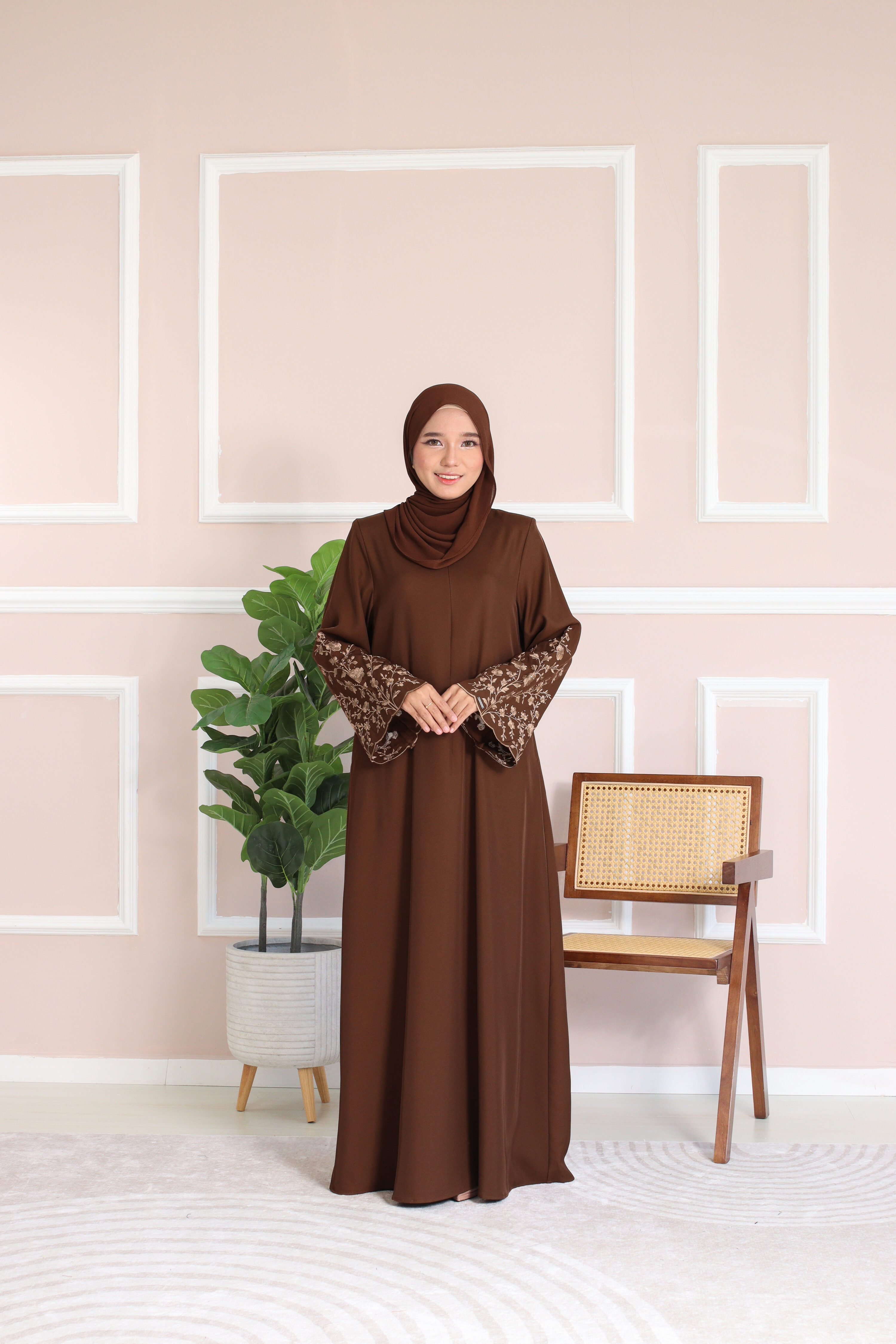 HUDA JUBAH - Rich Brown