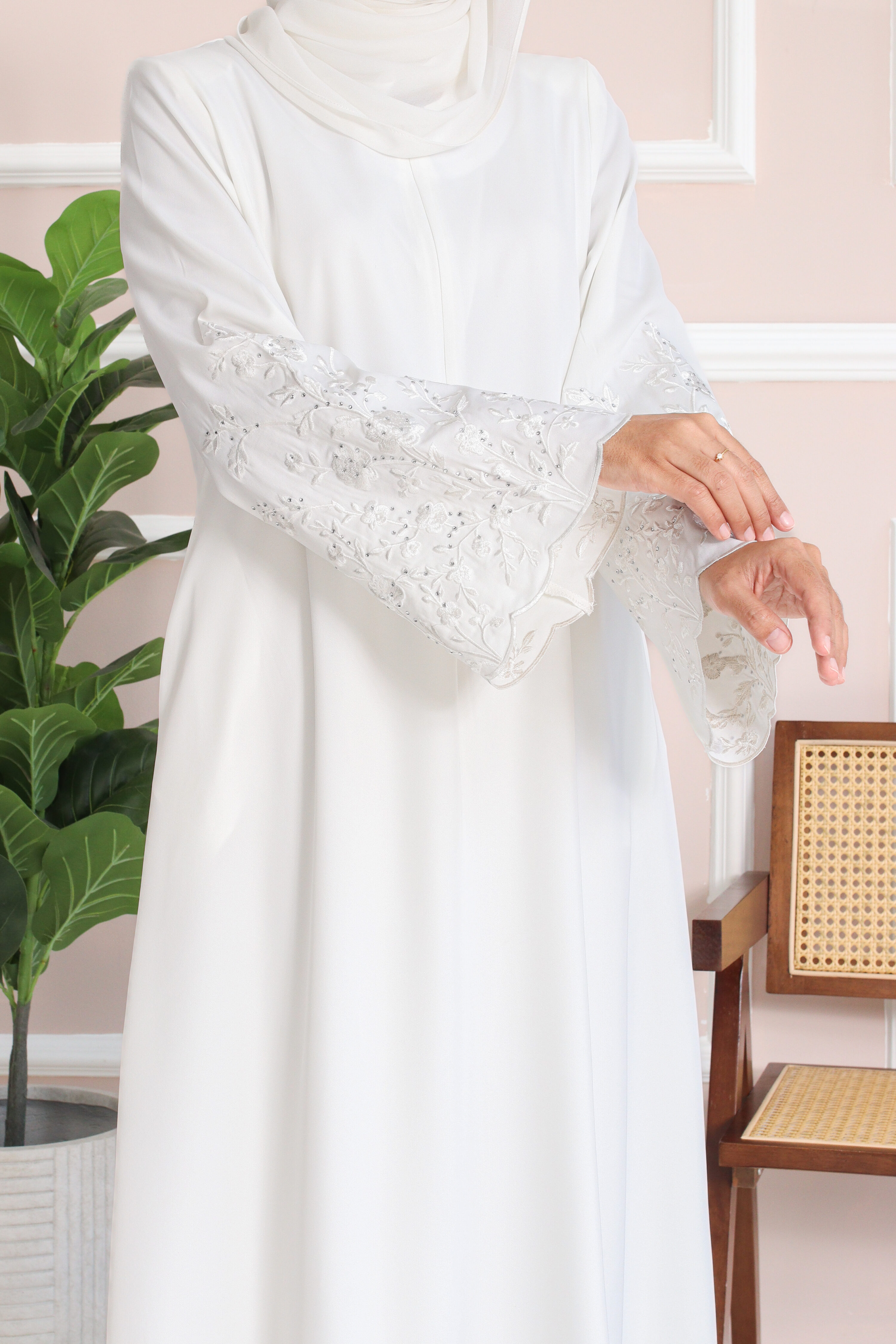 HUDA JUBAH - Off White