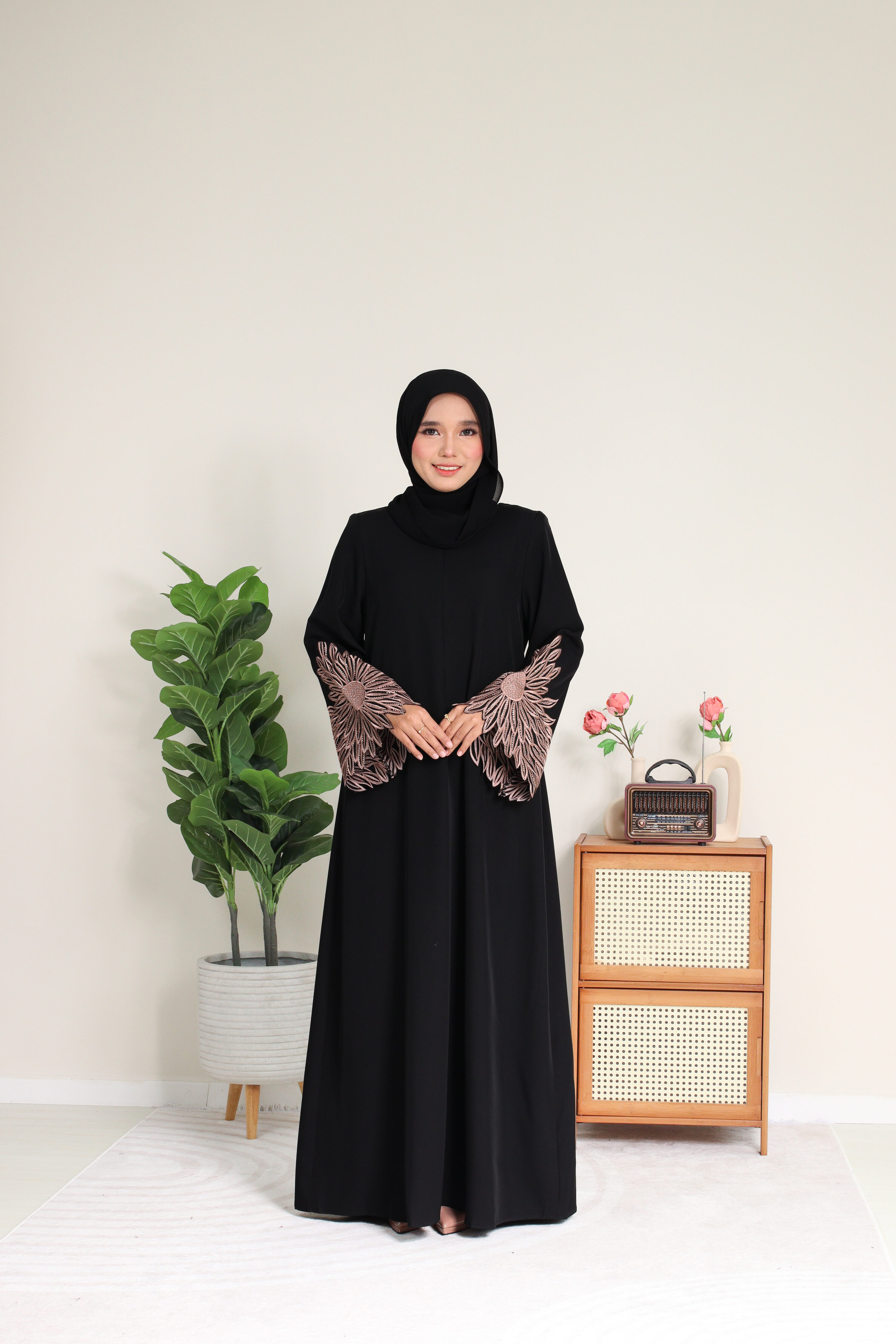 ABAYA DHIA- Black Rosegold