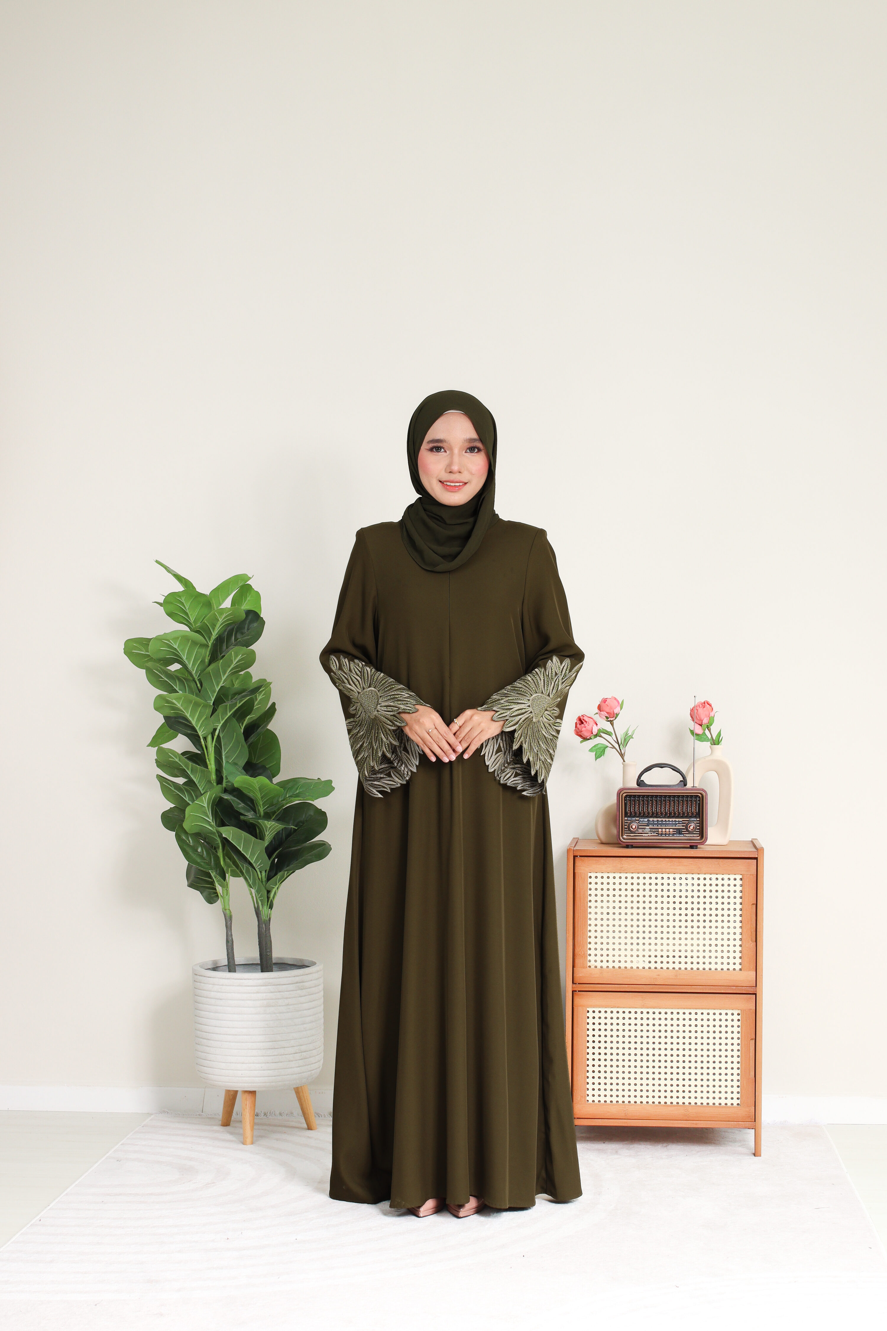 ABAYA DHIA- Dark Olive