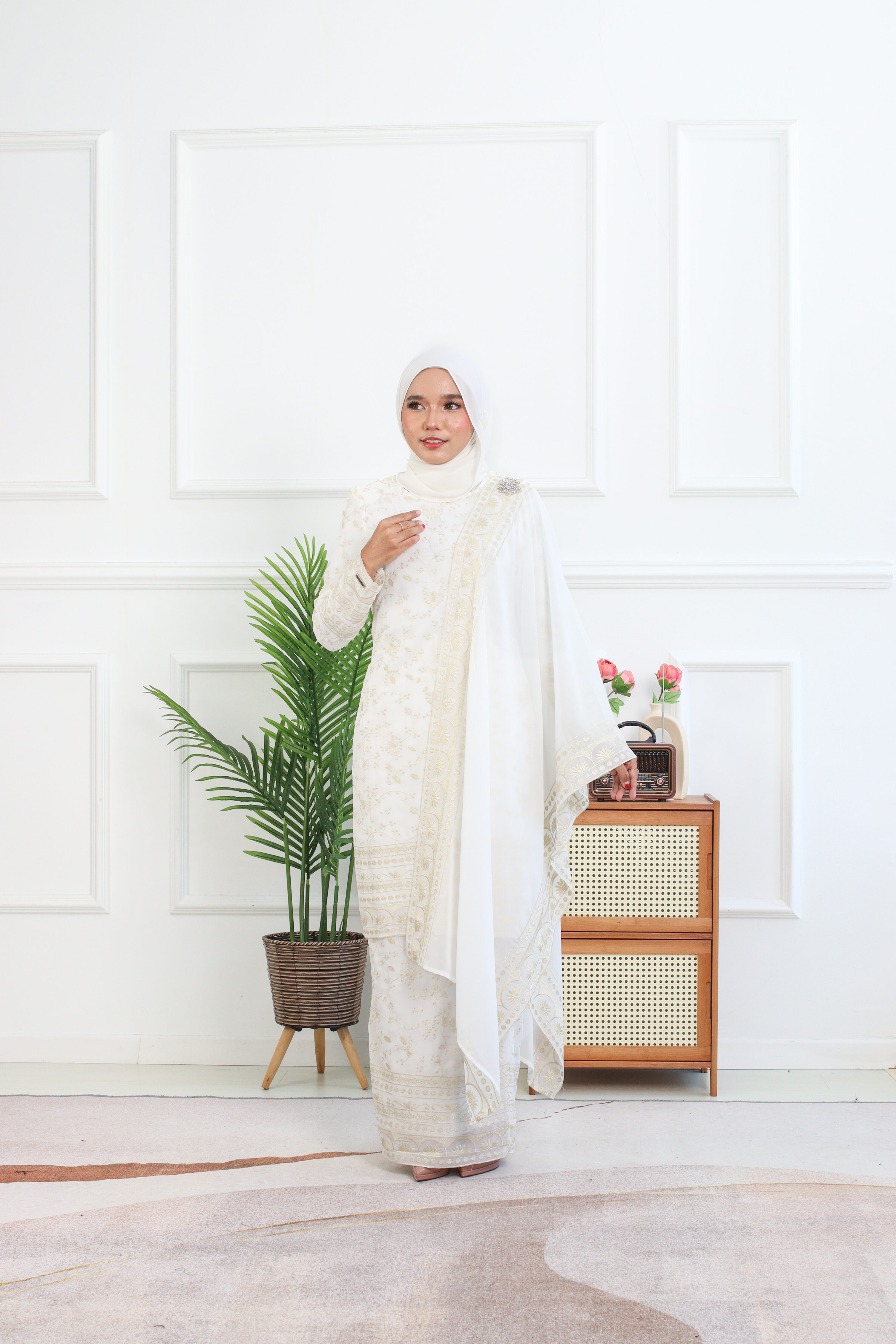NEETHA KURUNG + SHAWL