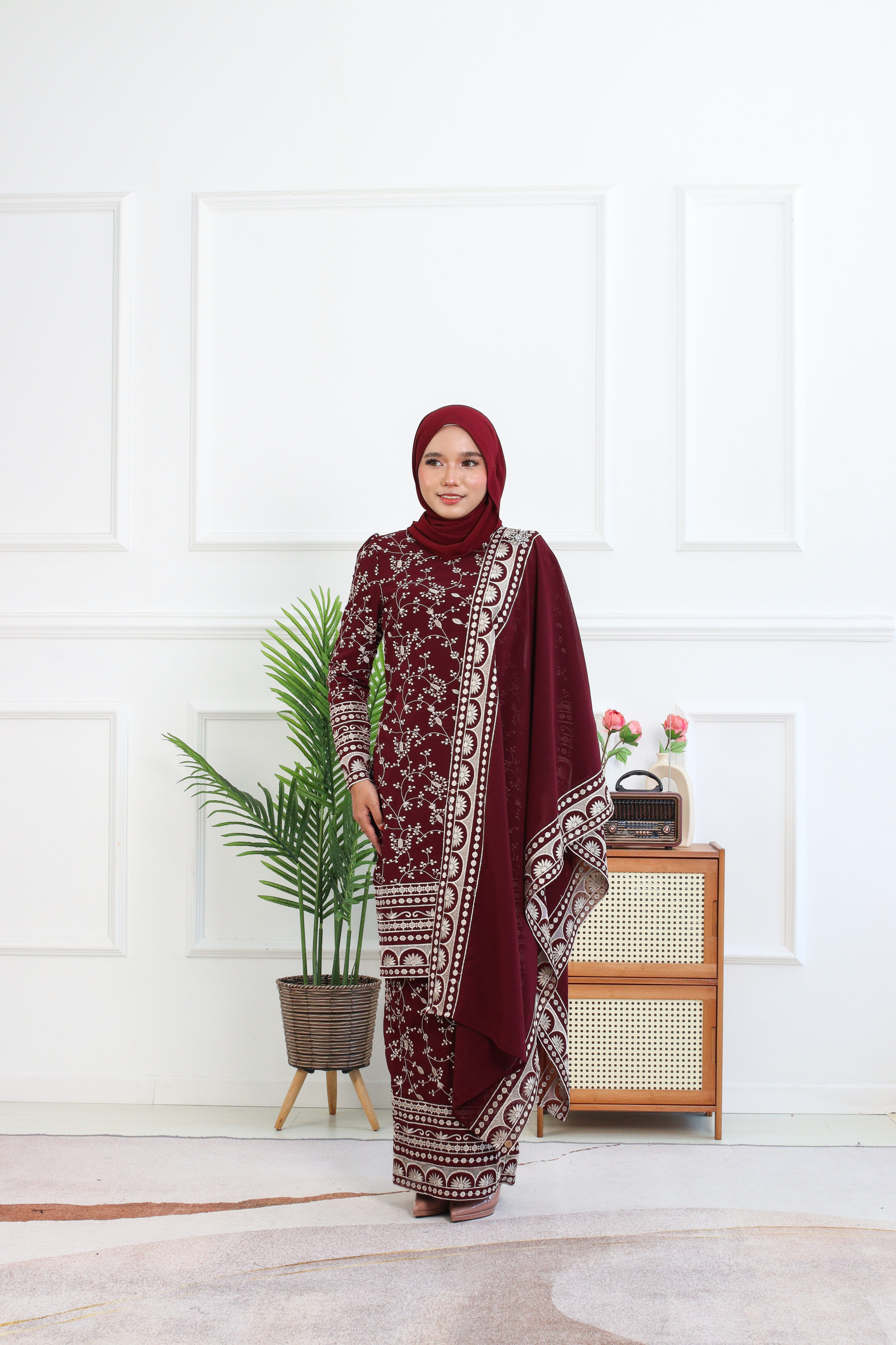 NEETHA KURUNG + SHAWL