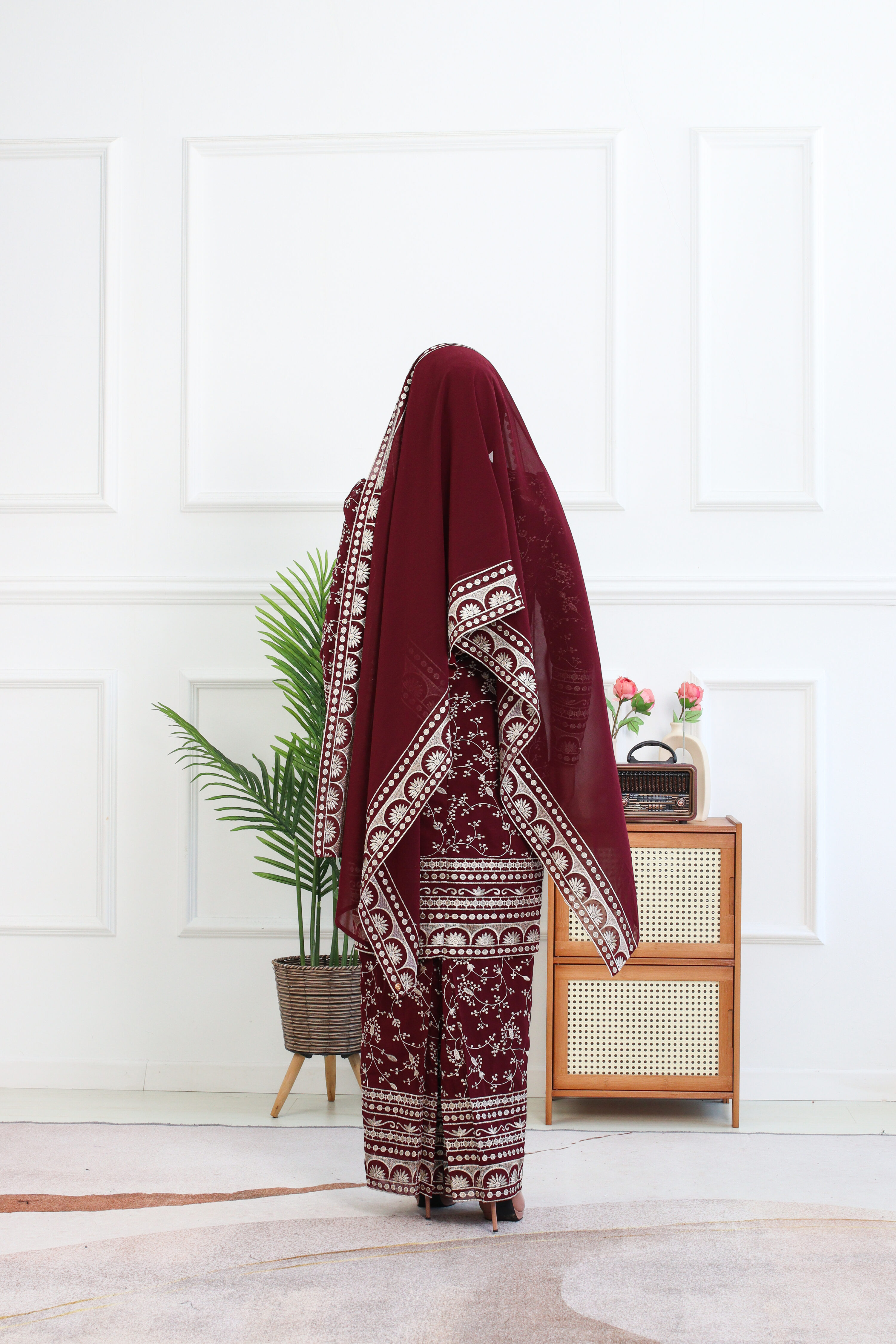 NEETHA KURUNG + SHAWL