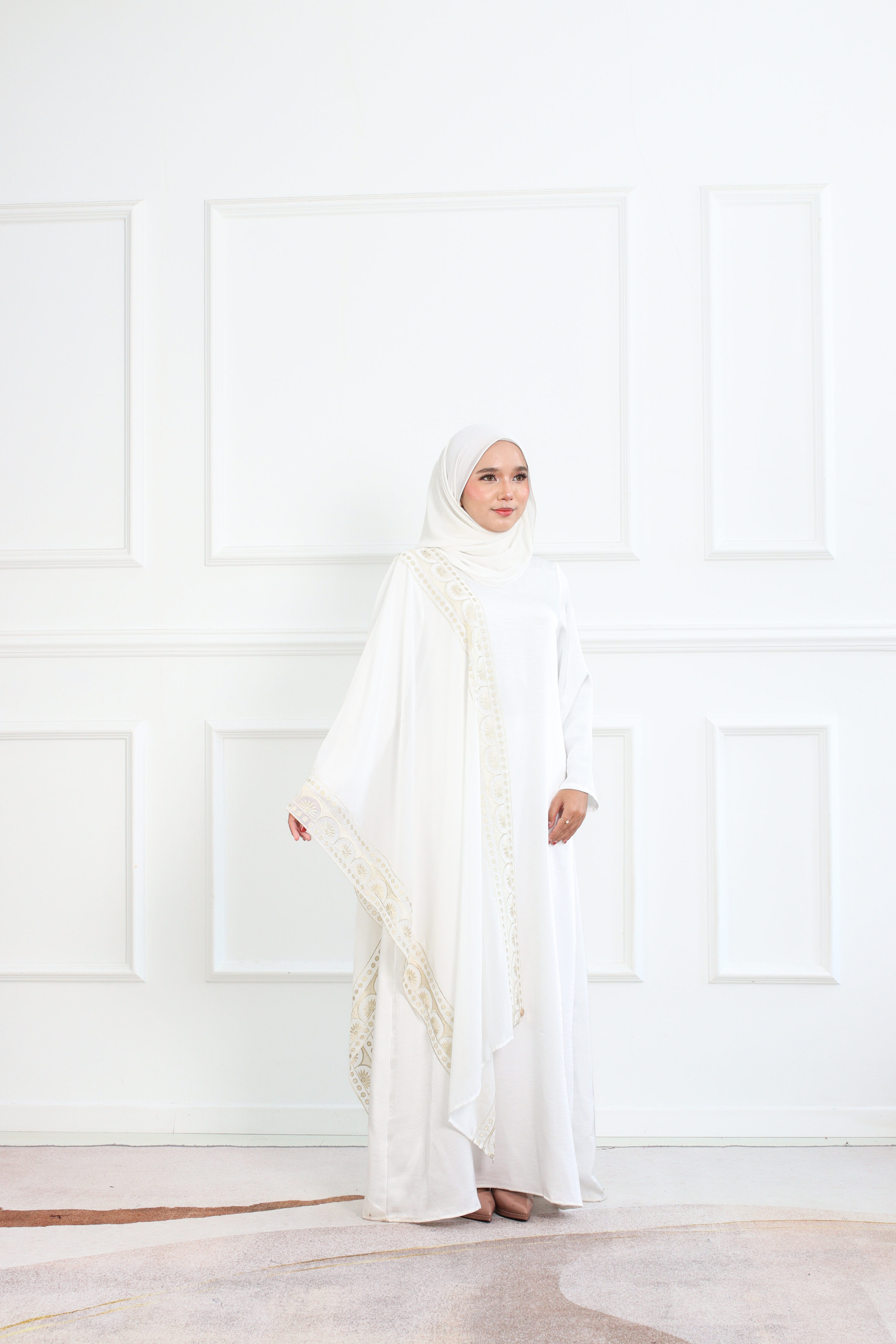NEETHA SHAWL