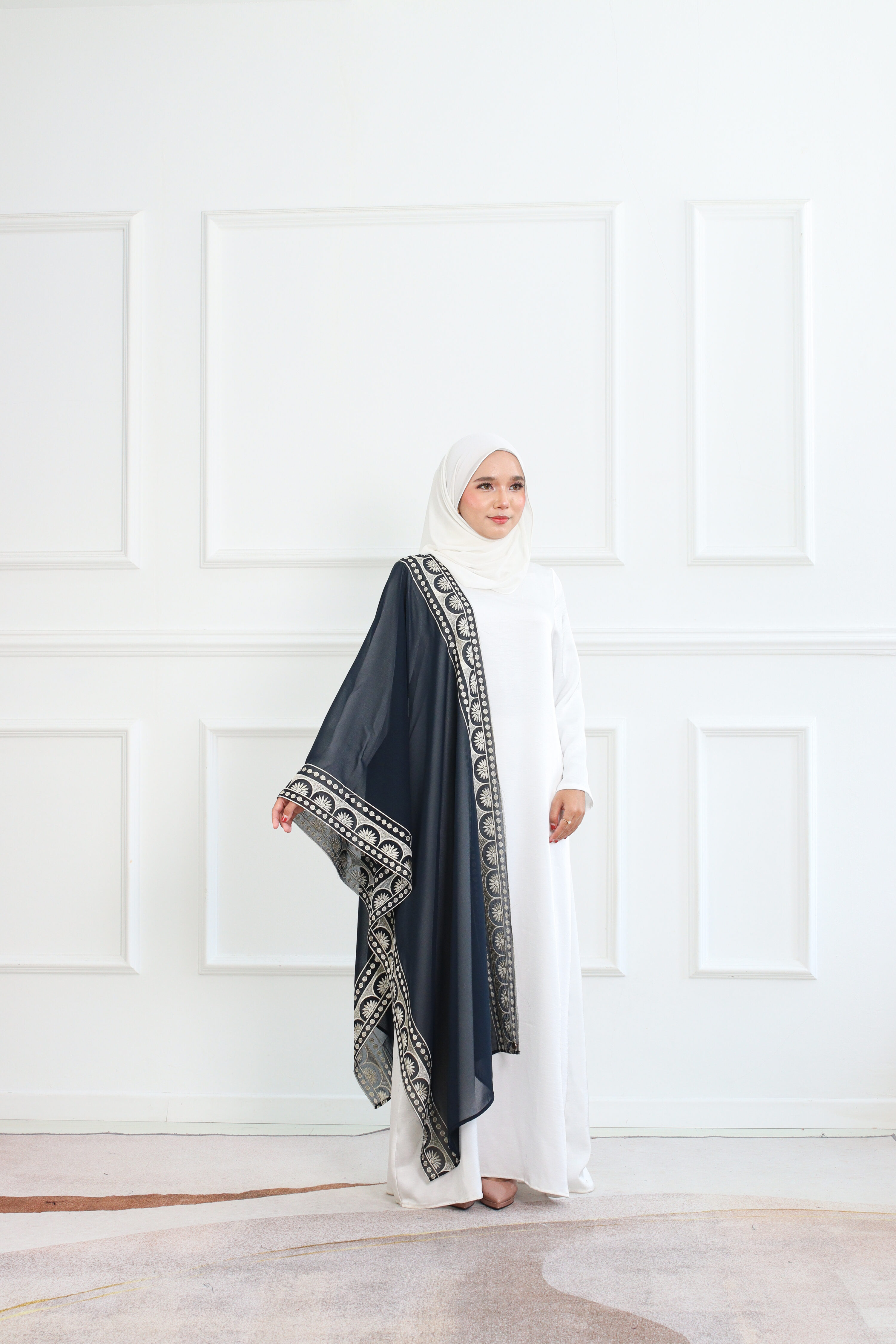 NEETHA SHAWL