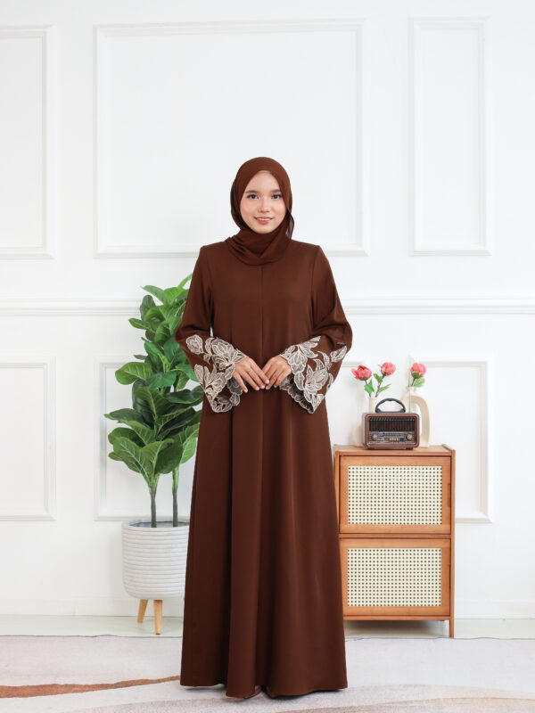 ABAYA THEA - Rich Brown